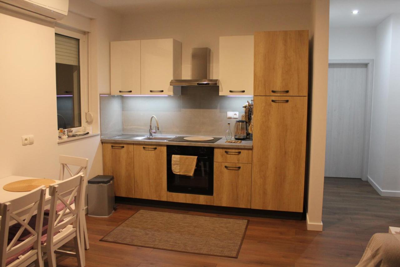 Charlie Apartments Водице Екстер'єр фото